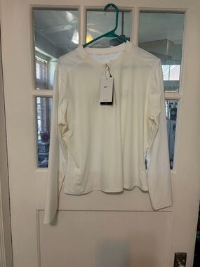 Nike ladies Long Sleeve Performance Shirt nwt